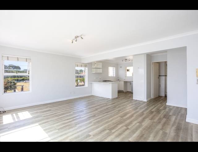 2 BEDROOM APARTMENT TO LET IN CLAREMONT UPPER